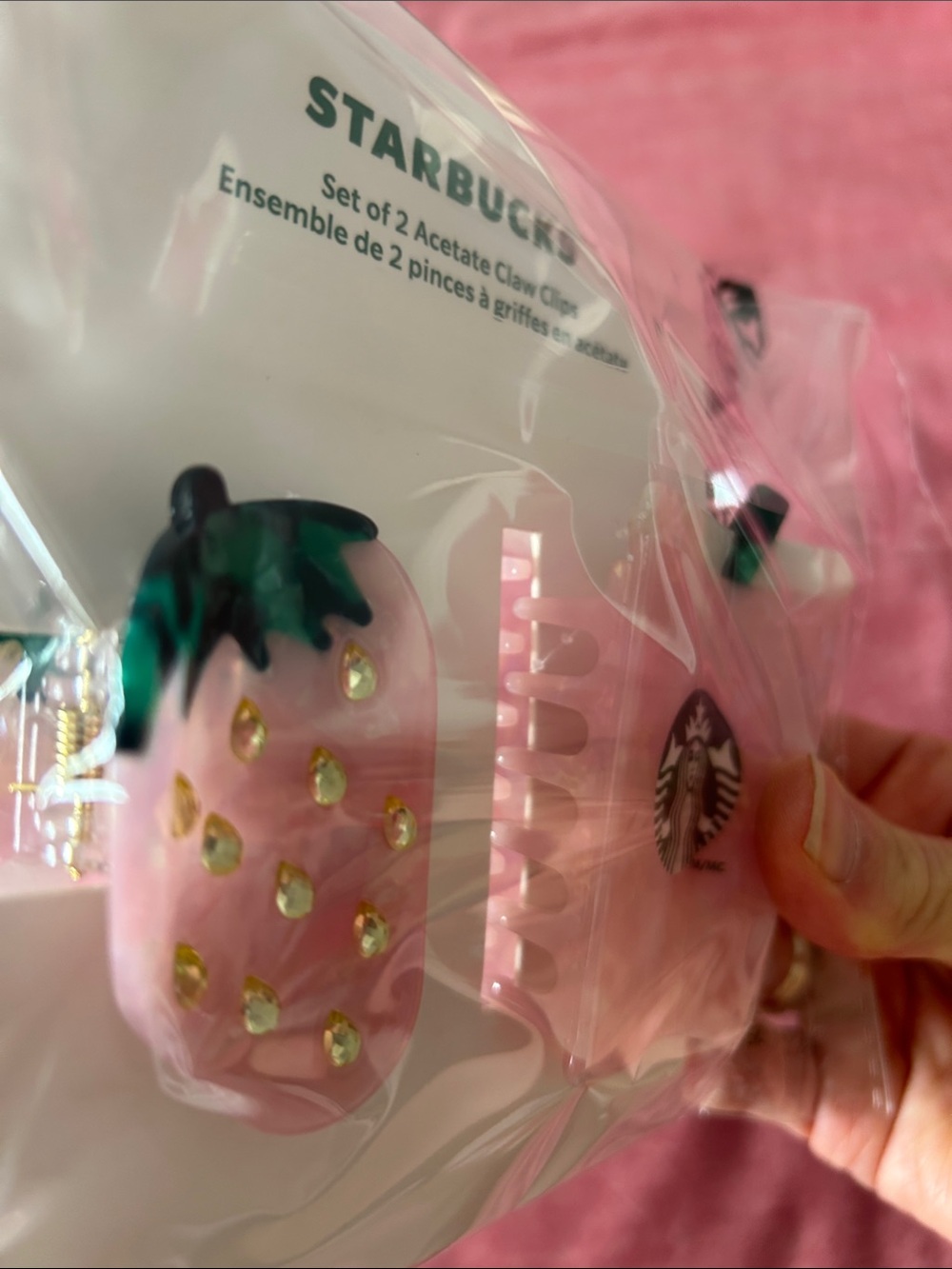 Starbucks Summe Pink Strawberry & Drink Acetate Claw Clip Set with Green Accents - Picture 3 of 3